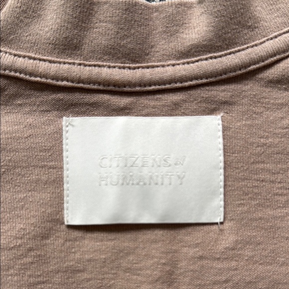CITIZENS OF HUMANITY V-Neck Tan Sleeveless Top - Picture 2 of 3
